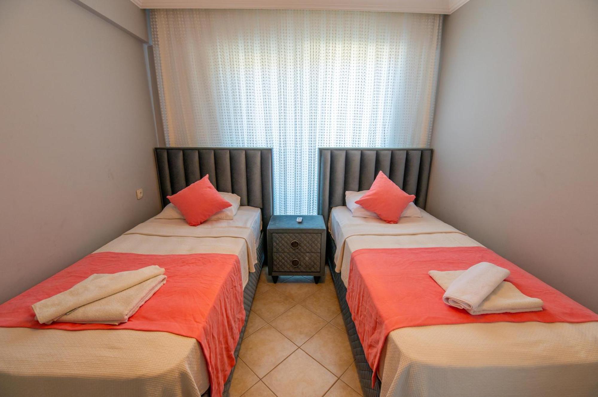 Sunset Beach Resort Aqua Lettings Fethiye Exterior photo