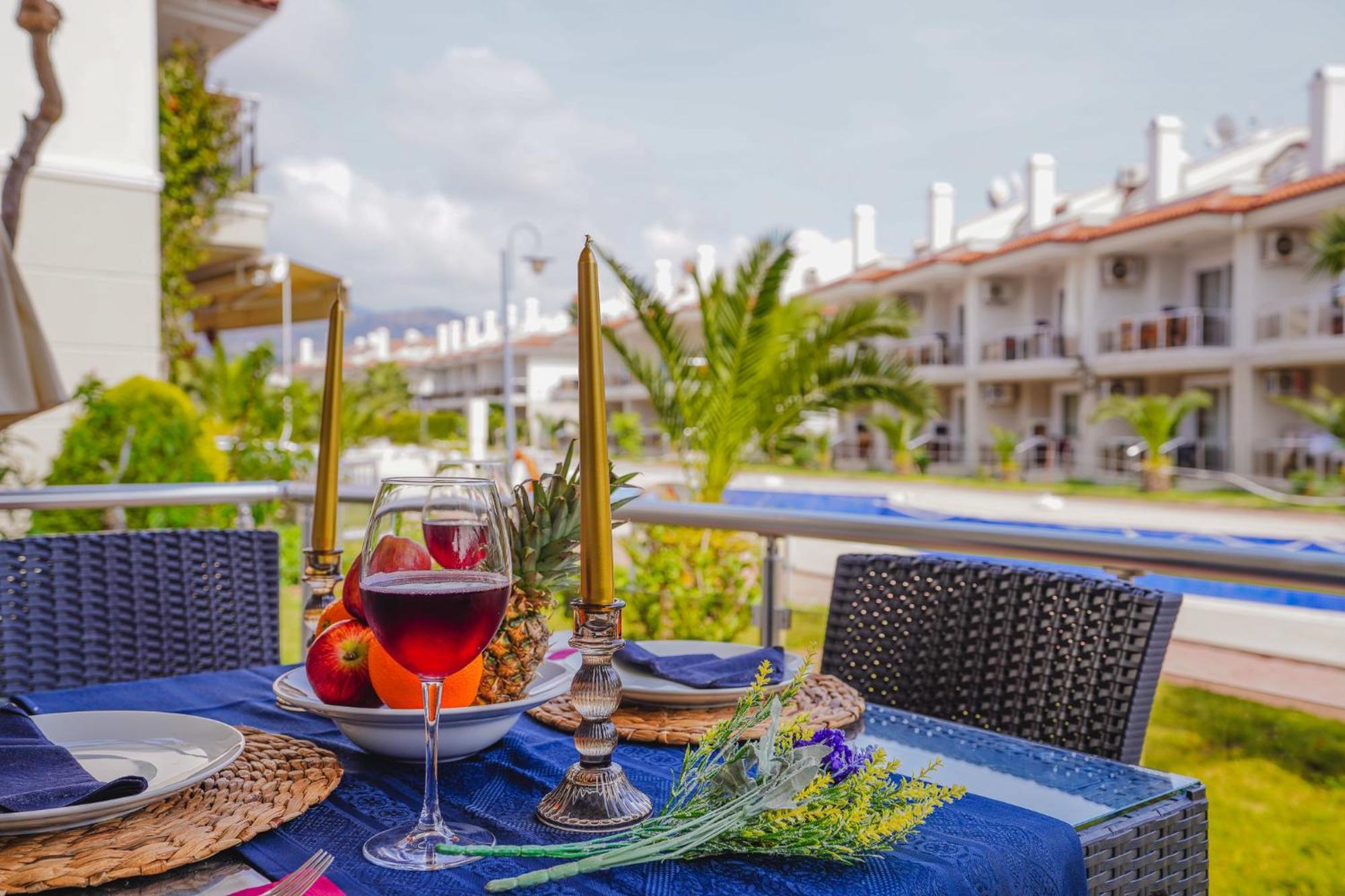 Sunset Beach Resort Aqua Lettings Fethiye Exterior photo