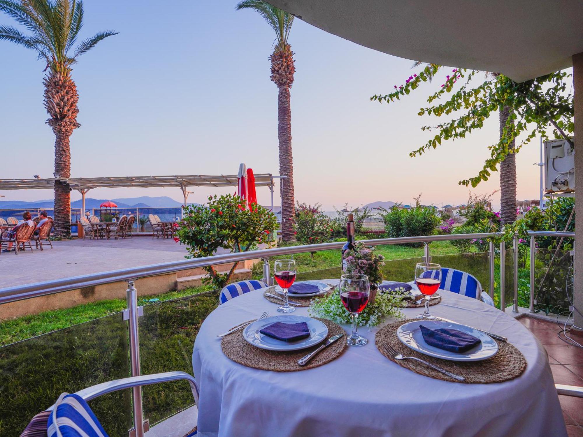 Sunset Beach Resort Aqua Lettings Fethiye Exterior photo